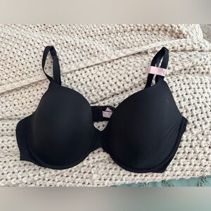 NEW Black Victoria’s Secret Bra